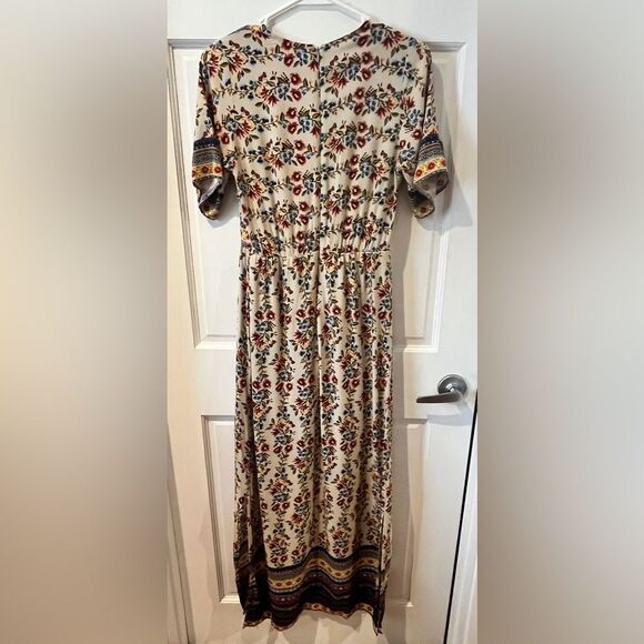 Urban Romantics Casual Midi Dress Floral Boho Ivory Size Small - Picture 4 of 7
